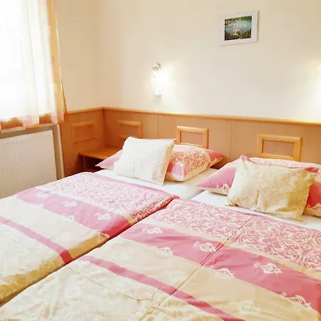 דירה Garda Apartman4