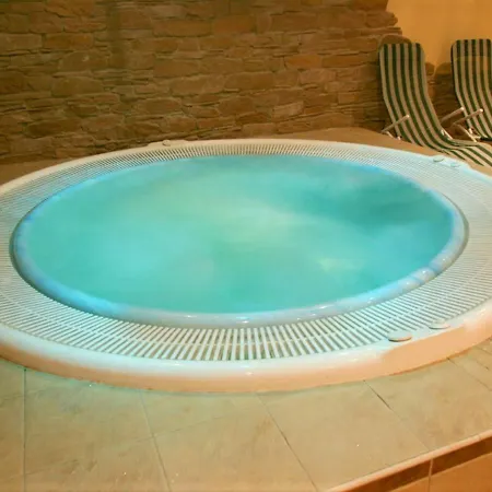 דירה Garda Apartman4 *